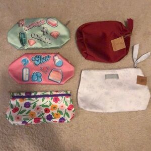 Lot of 5 Make up bags